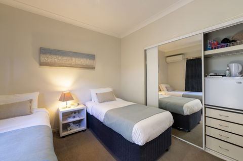 Beach House Bed & Breakfast - Timeshare Accommodation 3