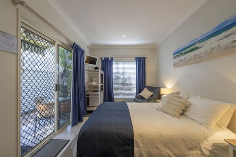 Beach House Bed & Breakfast - Timeshare Accommodation 2