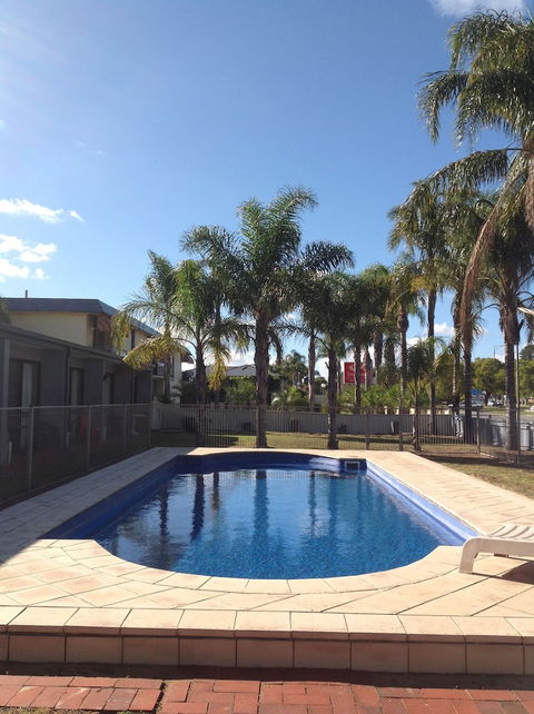 Sunraysia Motel & Holiday Apartments - Timeshare Accommodation 2
