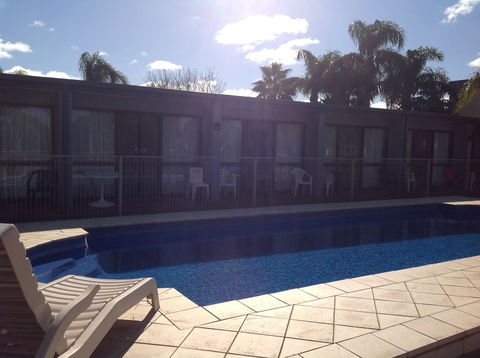 Sunraysia Motel & Holiday Apartments - Timeshare Accommodation 3