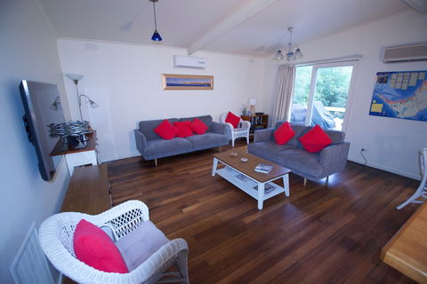 Beachwalk Cottage - Timeshare Accommodation 4