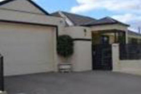 Sunset Retreat - Timeshare Accommodation 0