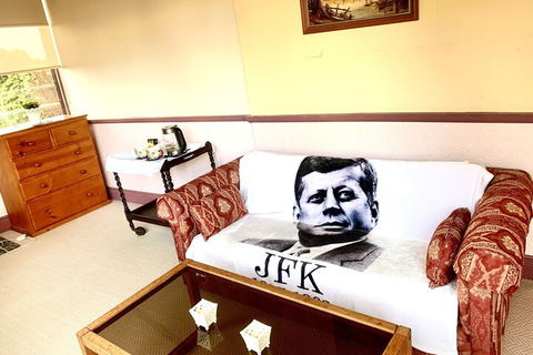 Victoria & Albert Guesthouse - Timeshare Accommodation 4