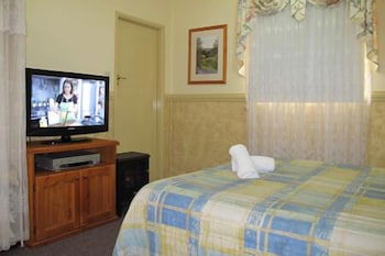 Cedar Lodge Cabins - Timeshare Accommodation 5