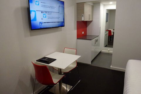 Golden Chain Tower Motor Inn - Timeshare Accommodation 4
