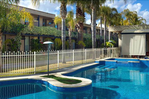 Sandors Motor Inn - Timeshare Accommodation 3
