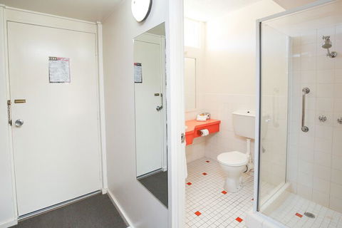 Sandors Motor Inn - Timeshare Accommodation 5