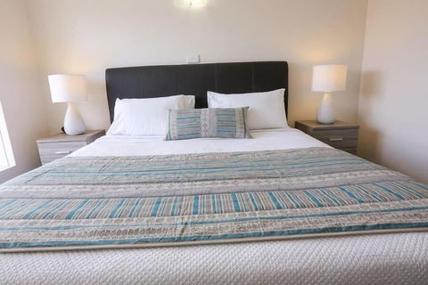 Seven Pines Motor Inn - Timeshare Accommodation 6