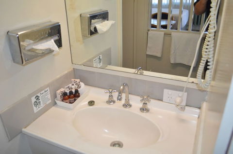 SureStay Hotel By Best Western Karinga Motel - Timeshare Accommodation 6