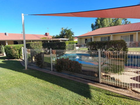 Emerald Explorers Inn - Timeshare Accommodation 4