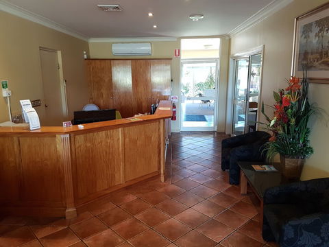 Emerald Explorers Inn - Timeshare Accommodation 5