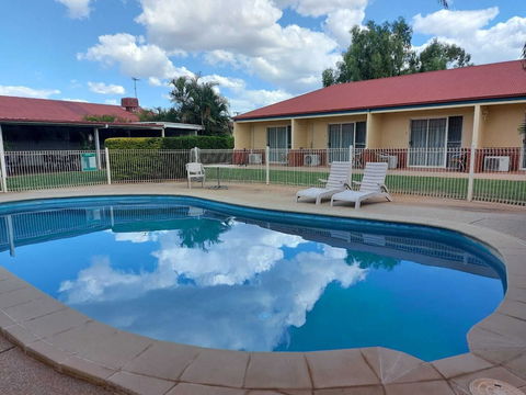 Emerald Explorers Inn - Timeshare Accommodation 0