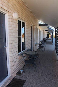 Emerald Park Motel - Timeshare Accommodation 1
