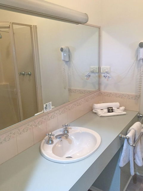 Deniliquin Country Club Motor Inn - Timeshare Accommodation 4