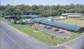 Deniliquin Country Club Motor Inn - Timeshare Accommodation 2