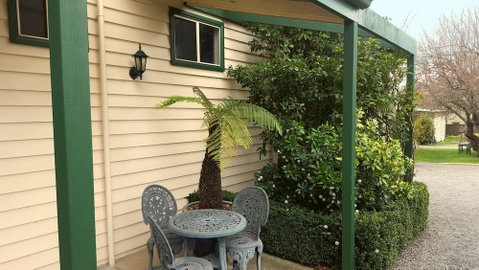 Daylesford Central Motor Inn - Timeshare Accommodation 0