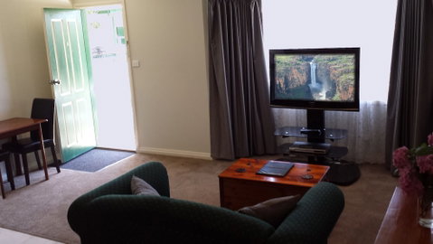 Daylesford Central Motor Inn - Timeshare Accommodation 3