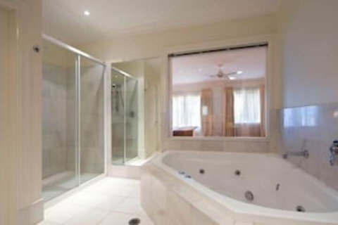 Lakeside Suites 1 - Timeshare Accommodation 1