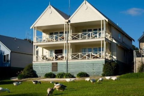 Lakeside Suites 1 - Timeshare Accommodation 0