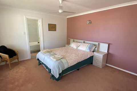 Whispering Palms - Timeshare Accommodation 7