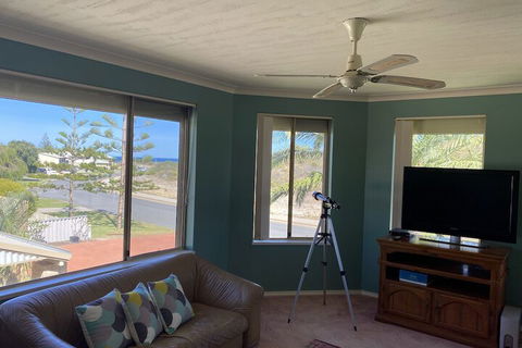 Whispering Palms - Timeshare Accommodation 3