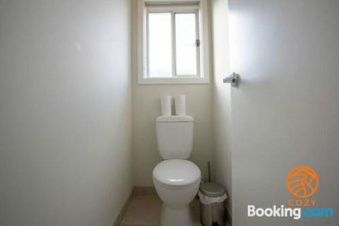 109Cozy Cranbourne Family House5Bed2Bath2Parking - Timeshare Accommodation 2