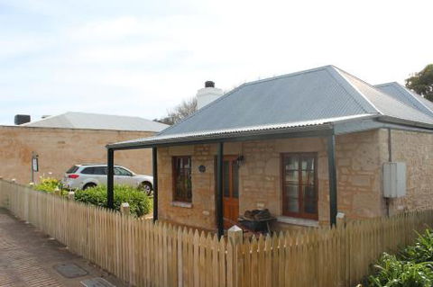 Victoria Cottage - Timeshare Accommodation 0