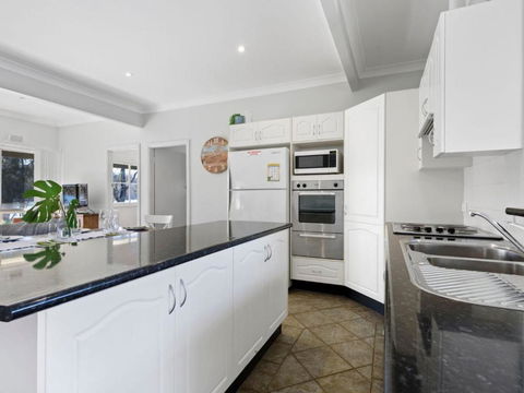 Rakali Cottage Lake Conjola - Timeshare Accommodation 3