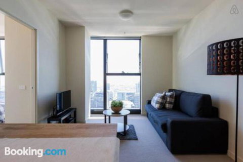 A Cozy CBD Suite With Spectacular City Views - Timeshare Accommodation 1