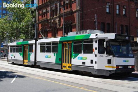 A Cozy CBD Suite With Spectacular City Views - Timeshare Accommodation 3