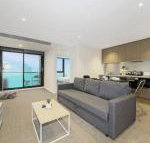 A Modern  Central Apt with Beautiful City Views - Timeshare Accommodation