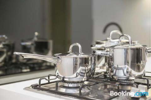 2BR LightHouse Suites In Melbourne CBD - Timeshare Accommodation 3