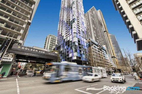 2BR LightHouse Suites In Melbourne CBD - Timeshare Accommodation 0