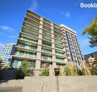 Homely Albert Park Suite Next to Grand Prix Circuit - Timeshare Accommodation