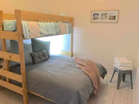 Smugglers Resort Style Apartments No 9 - Timeshare Accommodation 4