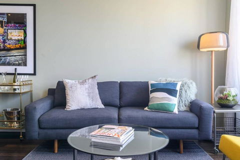 LUCY Stylish City Vibe & Views - Timeshare Accommodation 3