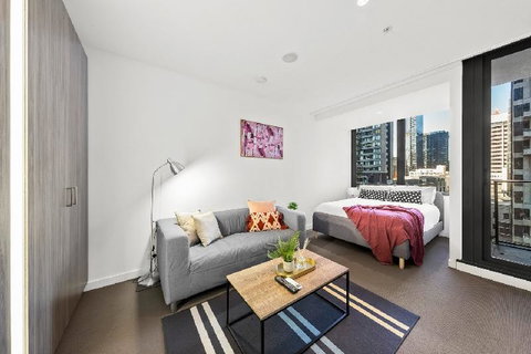 A Stylish & Comfy CBD Studio Near Southern Cross - Timeshare Accommodation 3