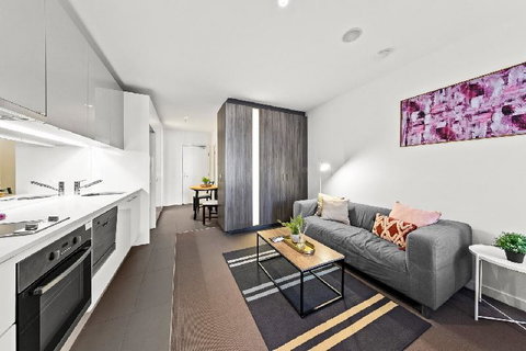 A Stylish & Comfy CBD Studio Near Southern Cross - Timeshare Accommodation 5