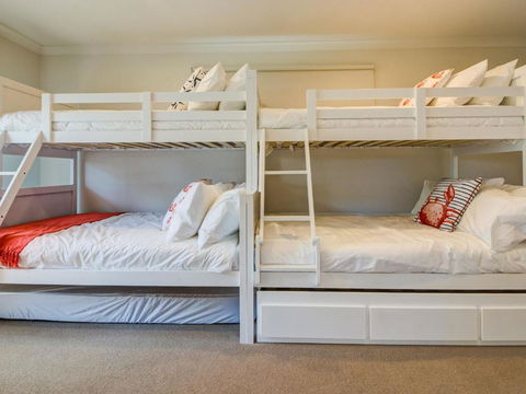 One 20 Seven - Timeshare Accommodation 4