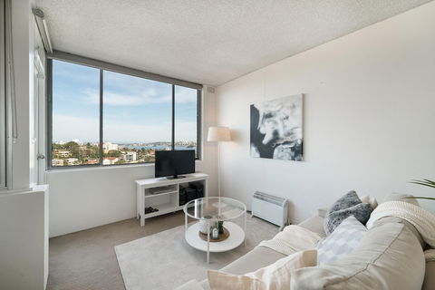 Bright And Sunny Studio Apartment - Timeshare Accommodation 2