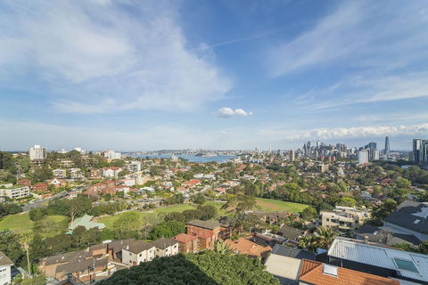 Bright And Sunny Studio Apartment - Timeshare Accommodation 6