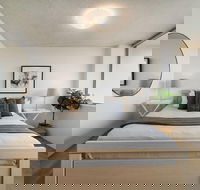 Bright and Sunny Studio Apartment - Timeshare Accommodation