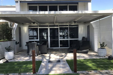 Treat Yourself To Something Special! - Timeshare Accommodation 0