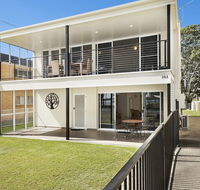 Ground Floor air Conditioned Fabulous Waterviews Overlooking Pumicestone Passage