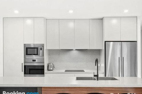 Modern Family Retreat 12 Minell Close - Timeshare Accommodation 0