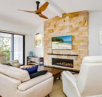 Kickenbach at Hyams Beach 4pm Check Out Sundays - Timeshare Accommodation