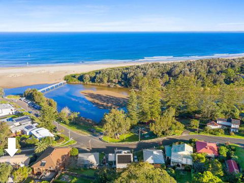 BOMBORA Gerroa 4pm Check Out Sundays - Timeshare Accommodation 1