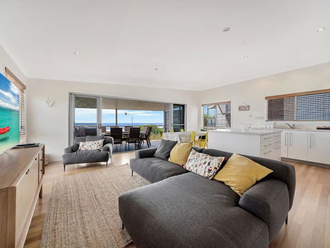 Drift Beach House - Timeshare Accommodation 1