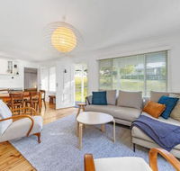 MOBYS at HYAMS Hyams Beach 4pm check out Sundays - Timeshare Accommodation