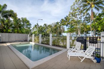 Oceansprey Beachfront Apartments - Timeshare Accommodation 1